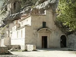 Otel Arimannia